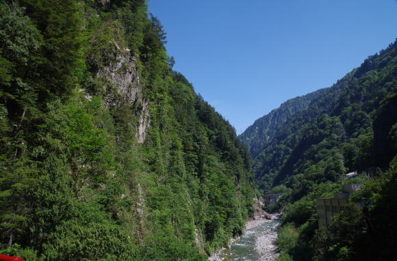 奥鐘橋から黒部川上流