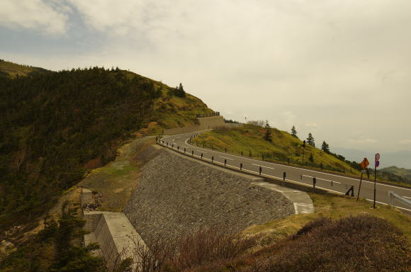 稜線を走る国道２９２号