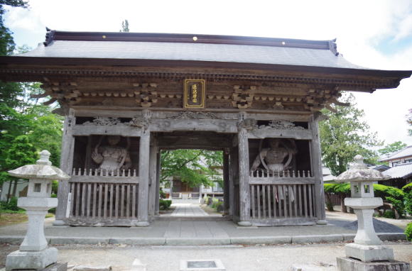 常堅寺の山門