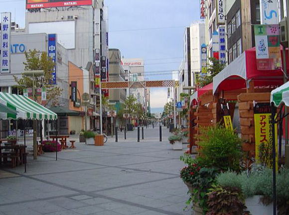 旭川駅前の商店街