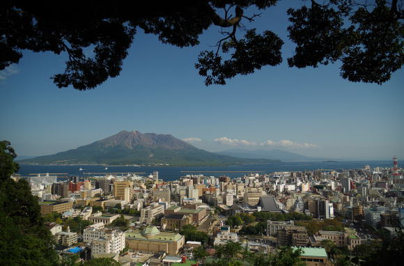 城山展望台からみえる桜島