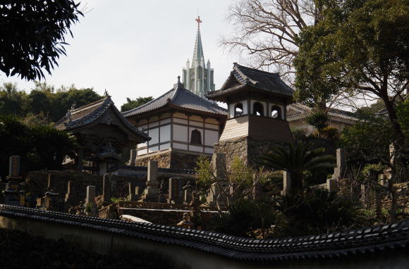 寺院と教会が混在する平戸