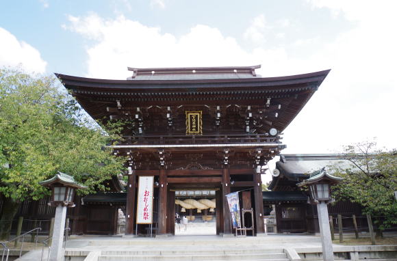 宮地嶽神社楼門