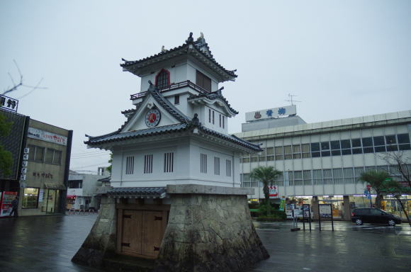 人吉駅前のからくり時計