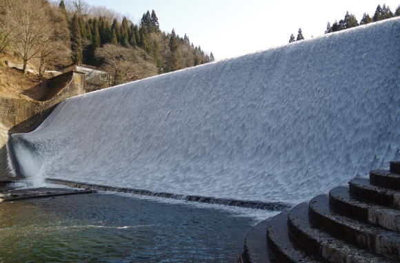 白水ダム