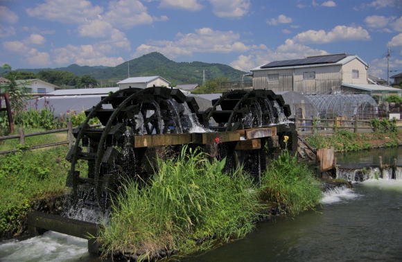 朝倉二連水車