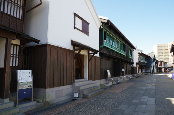 復元された出島の建物