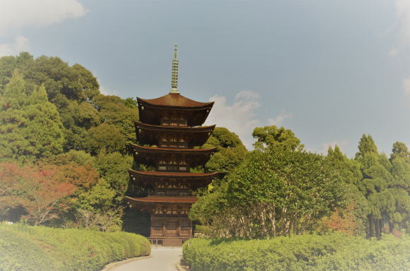 瑠璃光寺五重塔