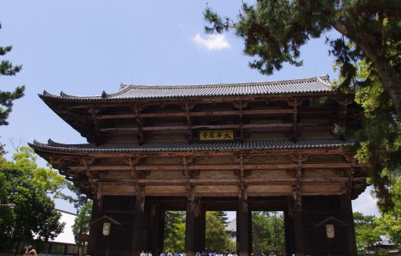 東大寺南大門