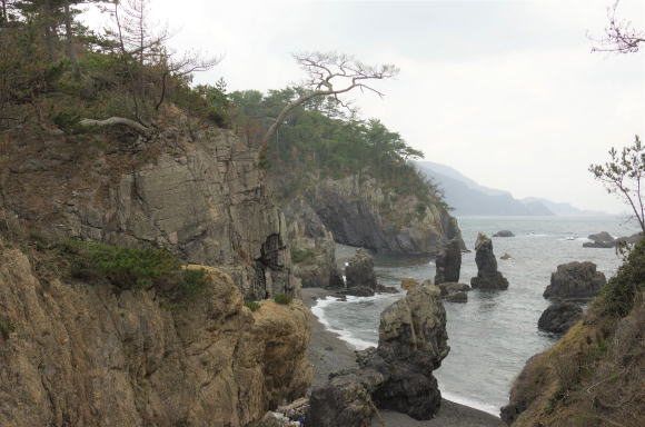 変装行列と呼ばれる岩