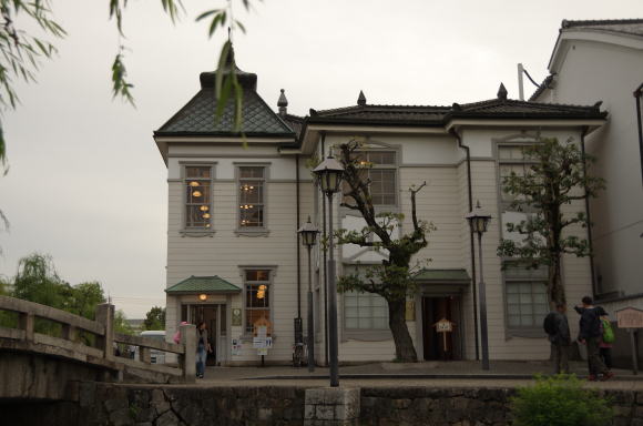 木造建築の倉敷館